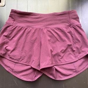 Lululemon *size 4 *inseam 4 (tall)